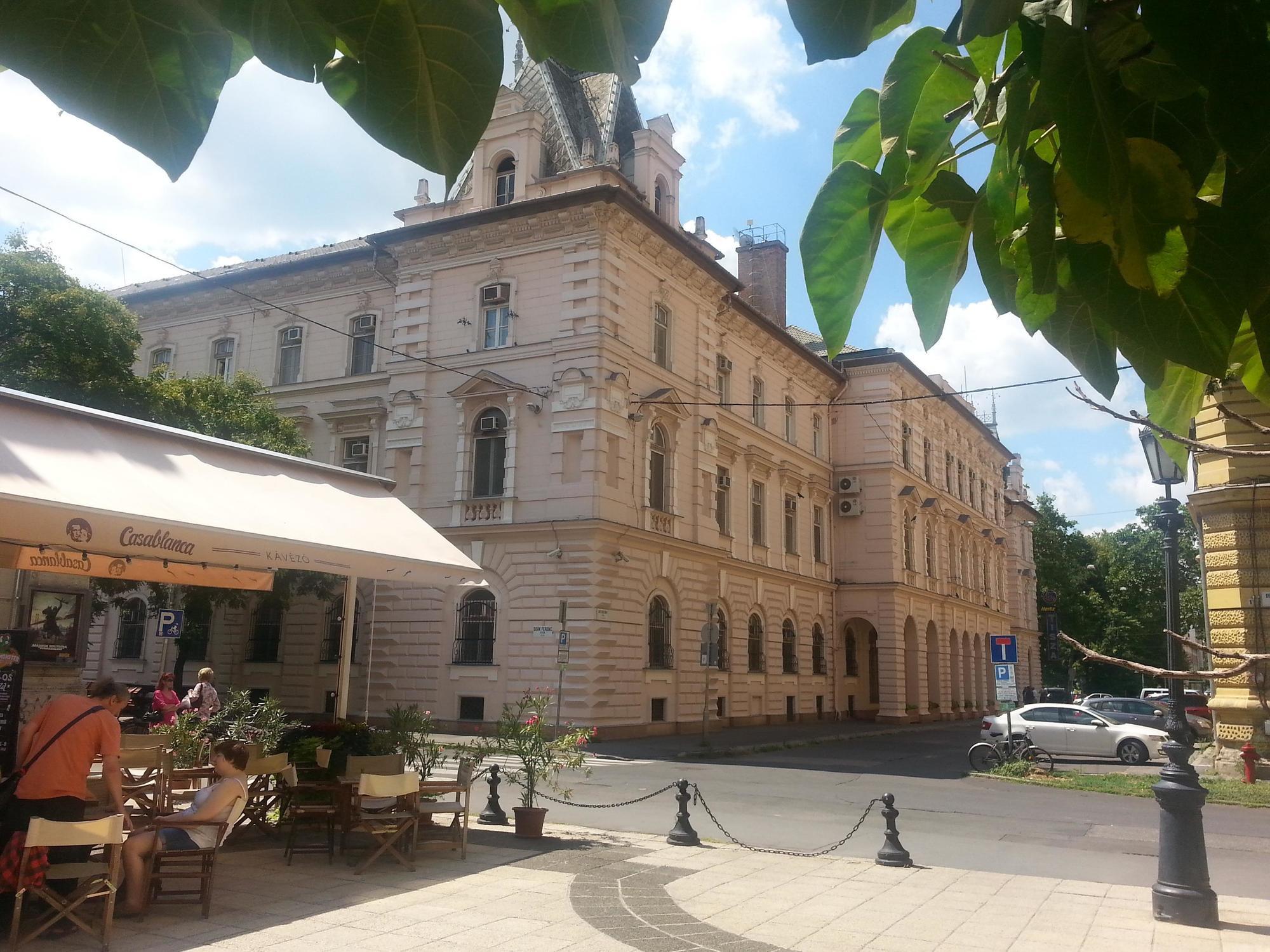 Tisza Hotel Szeged Exterior photo